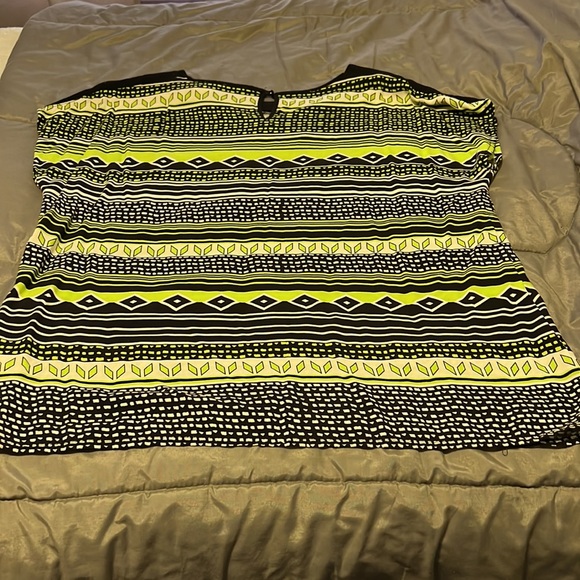 Sleeveless top - Picture 3 of 4